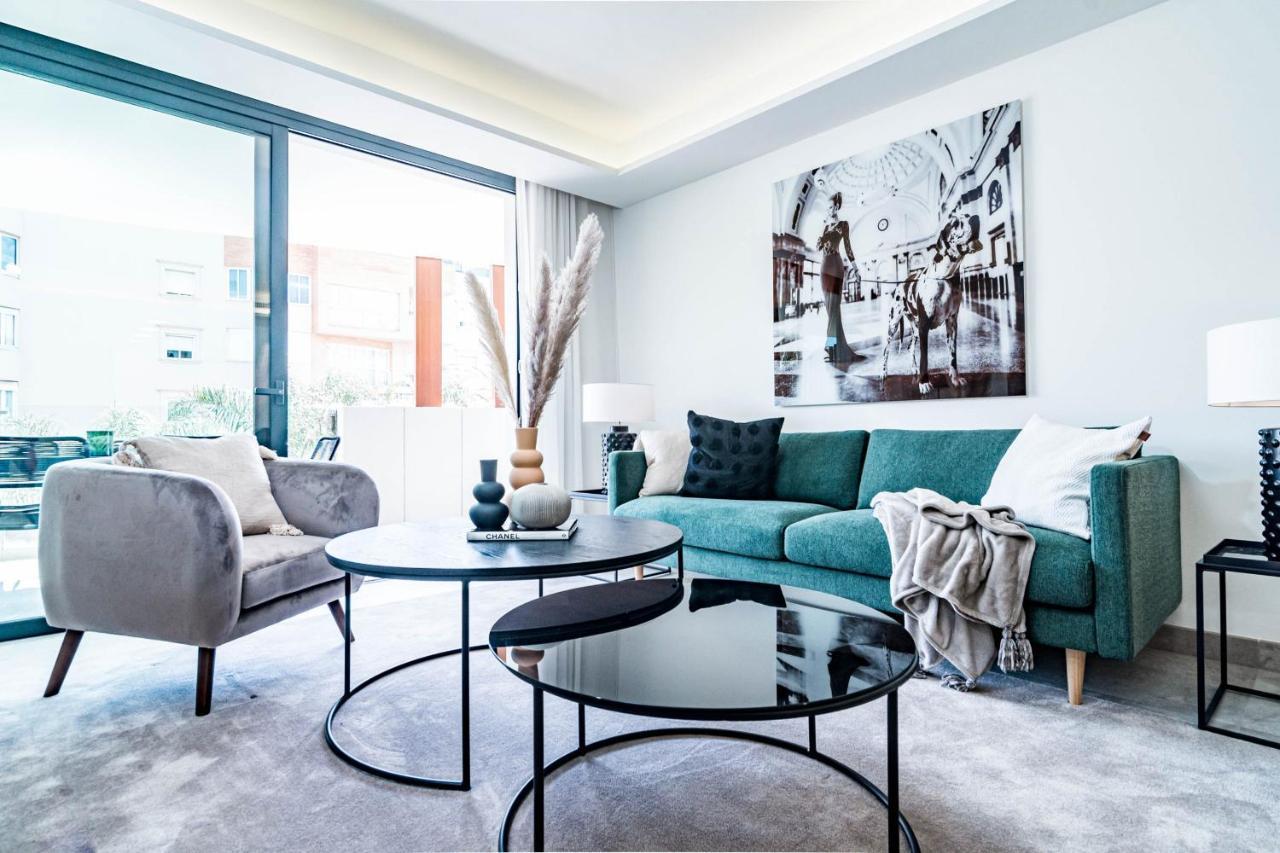 Inf32L- Modern City Apartment, Families Only Естепона Екстер'єр фото
