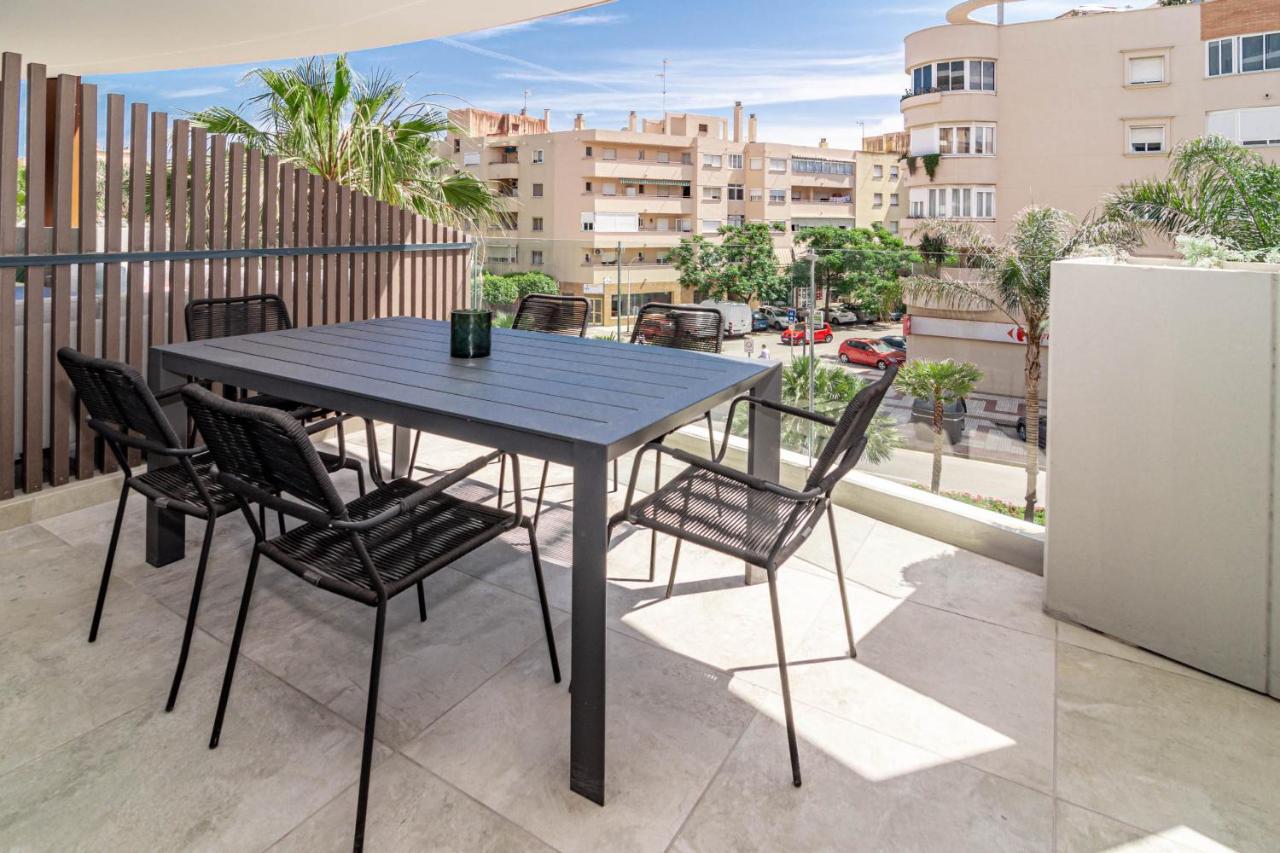 Inf32L- Modern City Apartment, Families Only Естепона Екстер'єр фото
